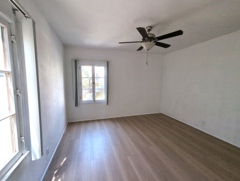 d-back-bedroom2.jpg